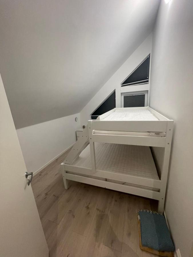 Barnevennlig Feriehus Ved Sjoen Kristiansand Exterior foto